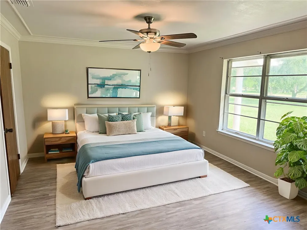 1291 Tweedy Road Valley Mills, TX 76689