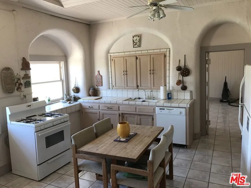 166 Russell Ranch Highway New Cuyama, CA 93254