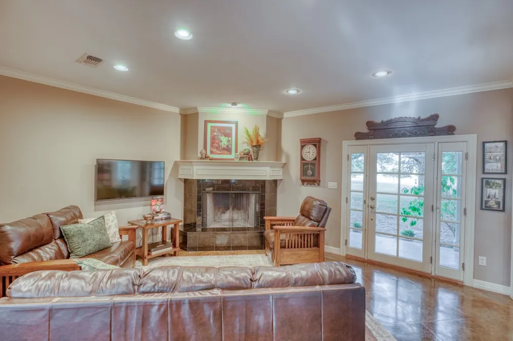 149 CR 103 Lampasas, TX 76550