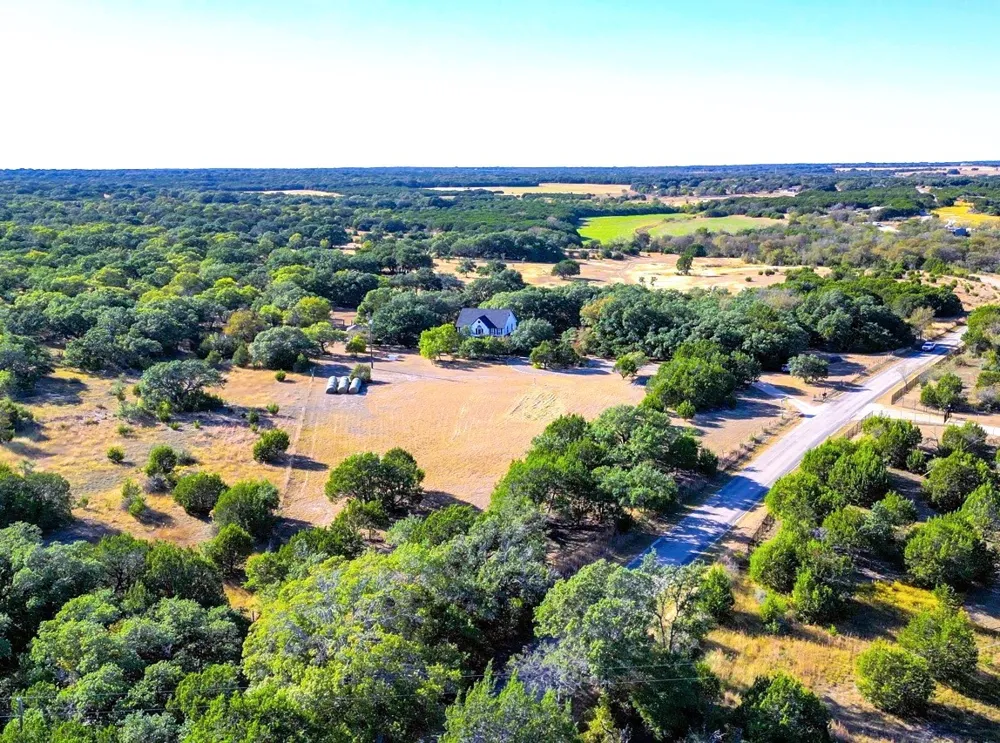 149 CR 103 Lampasas, TX 76550