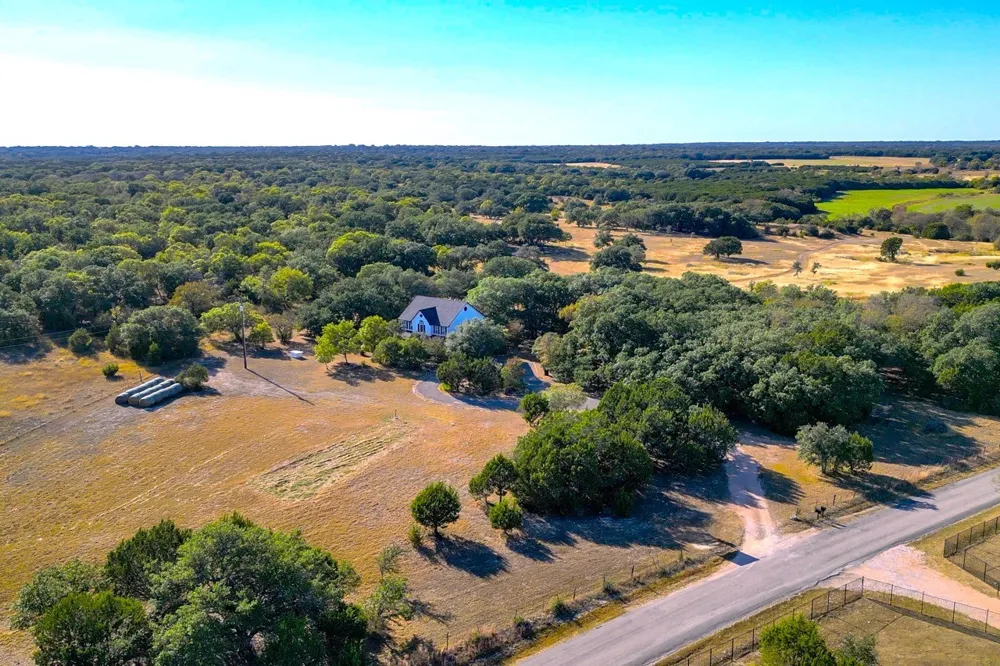 149 CR 103 Lampasas, TX 76550