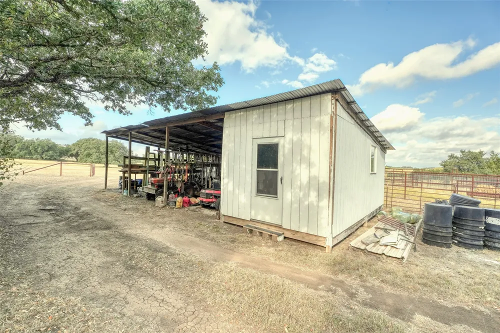 149 CR 103 Lampasas, TX 76550