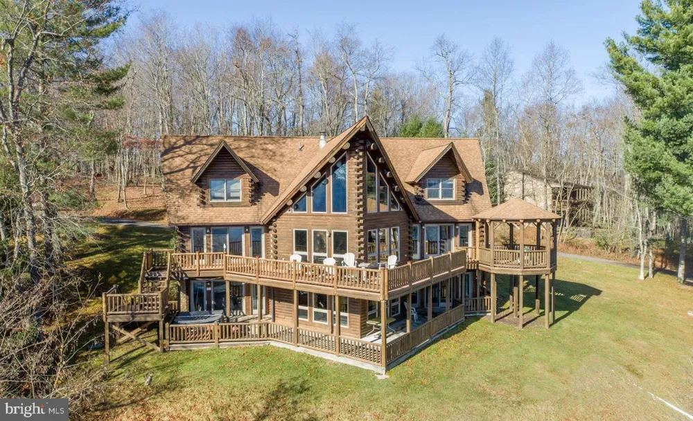 439 PARADISE HEIGHTS Oakland, MD 21550