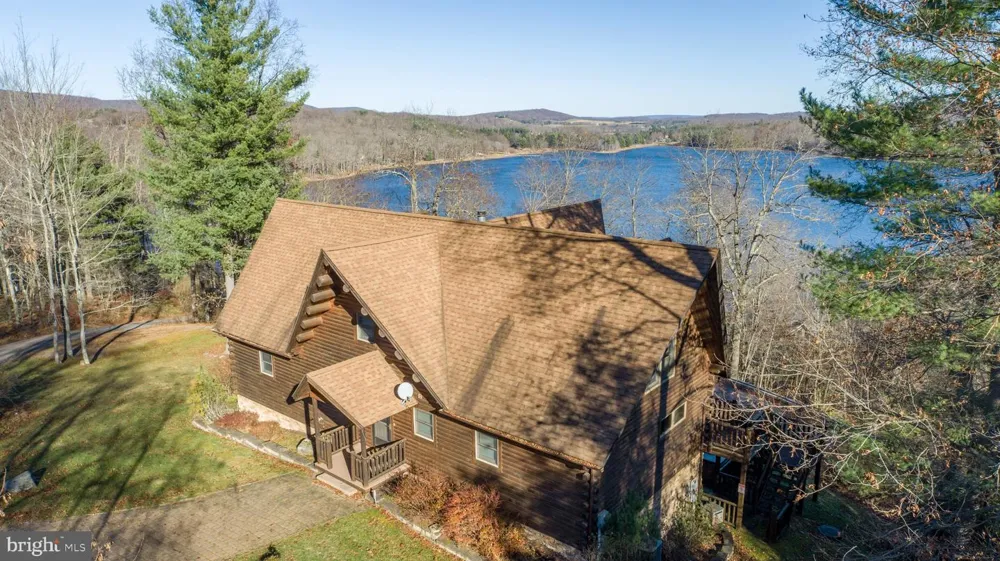 439 PARADISE HEIGHTS Oakland, MD 21550