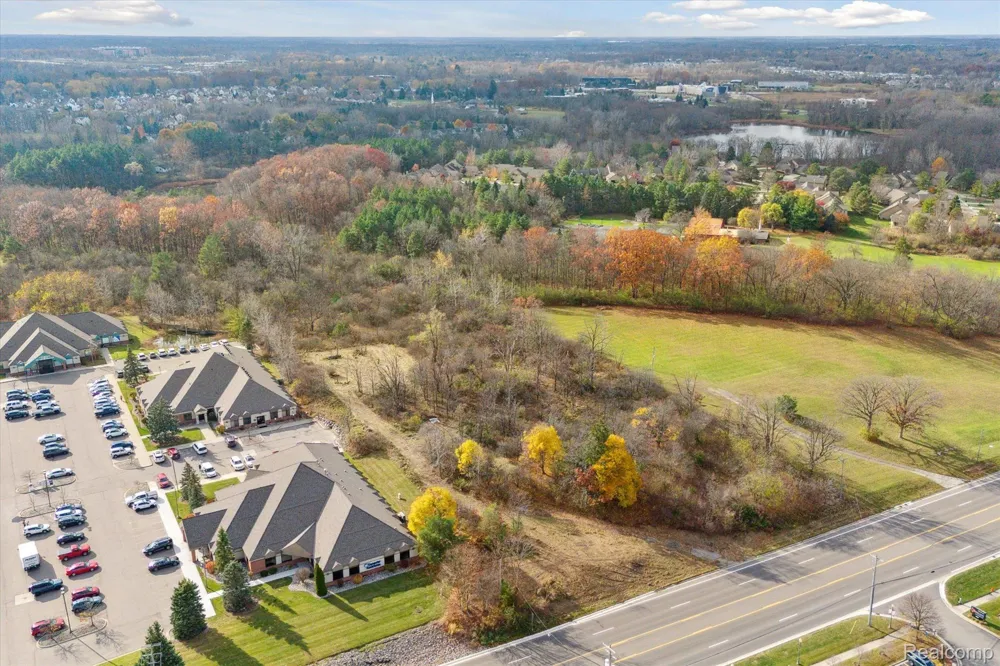 1 S Saginaw Street Grand Blanc Charter Township, MI 48439
