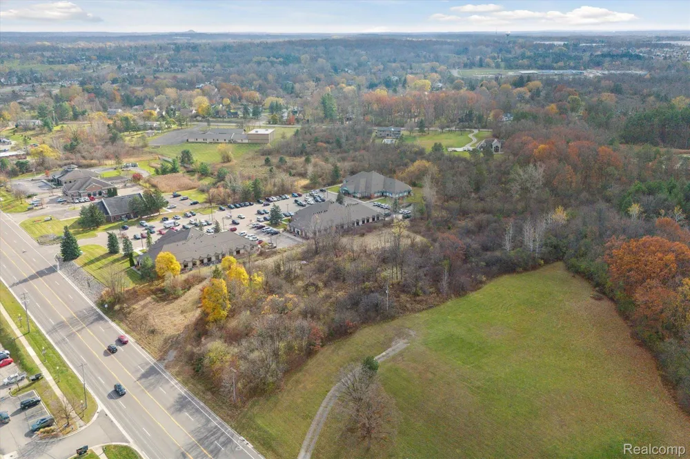 1 S Saginaw Street Grand Blanc Charter Township, MI 48439
