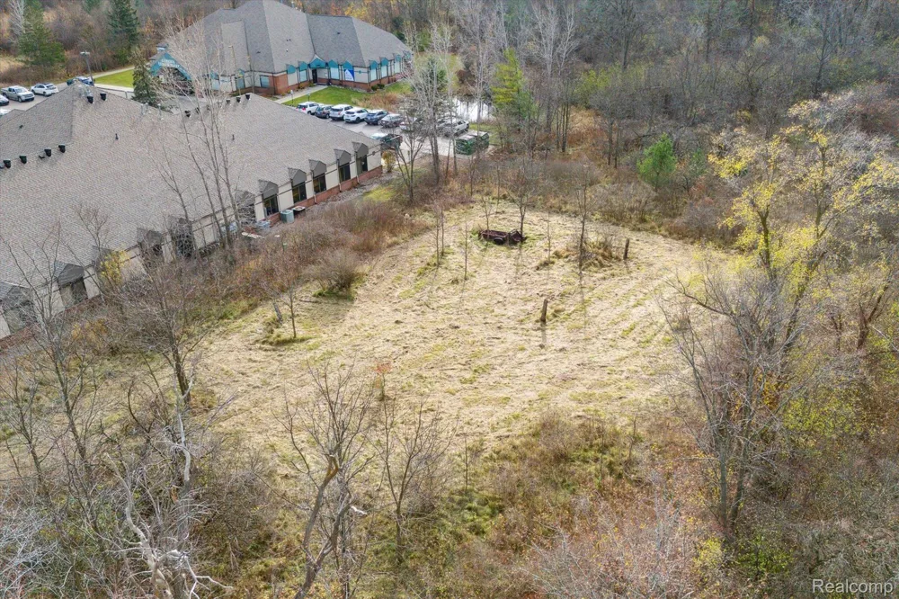 1 S Saginaw Street Grand Blanc Charter Township, MI 48439