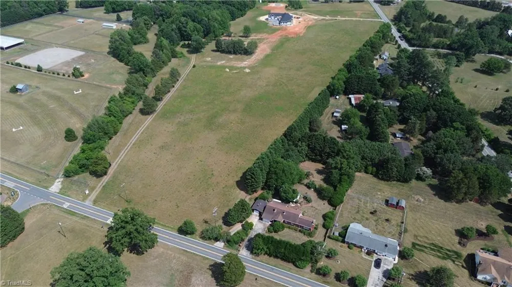 1773 Scalesville Road Summerfield, NC 27358
