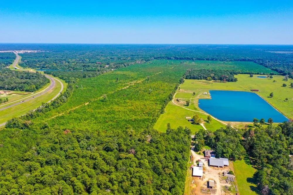 Fm 1010 Cleveland, TX 77327