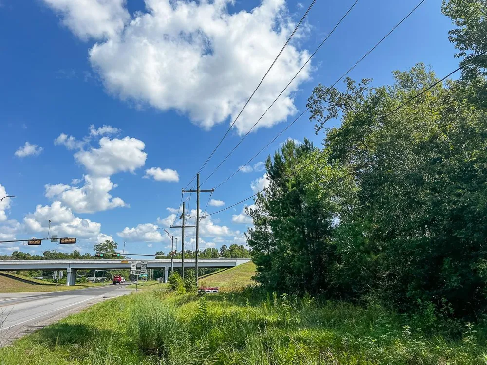 Fm 1010 Cleveland, TX 77327