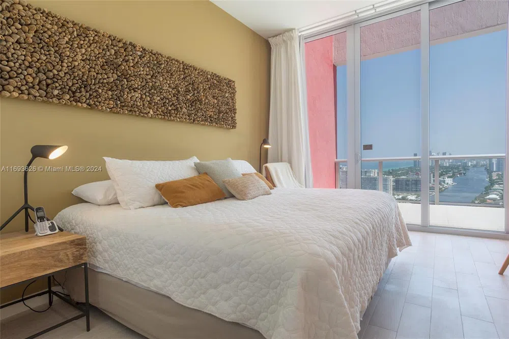 2600 E Hallandale Beach Blvd #T3307 Hallandale Beach, FL 33009