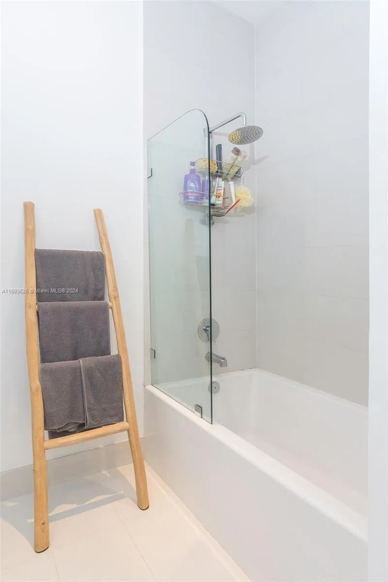 2600 E Hallandale Beach Blvd #T3307 Hallandale Beach, FL 33009