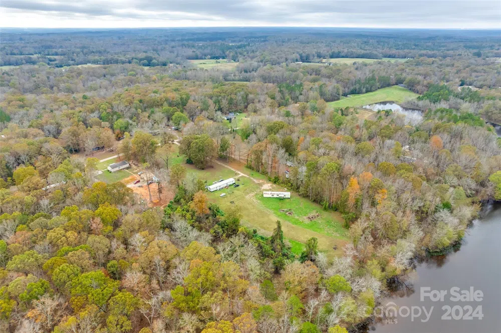 2436 Campbell Lake Road Lancaster, SC 29720