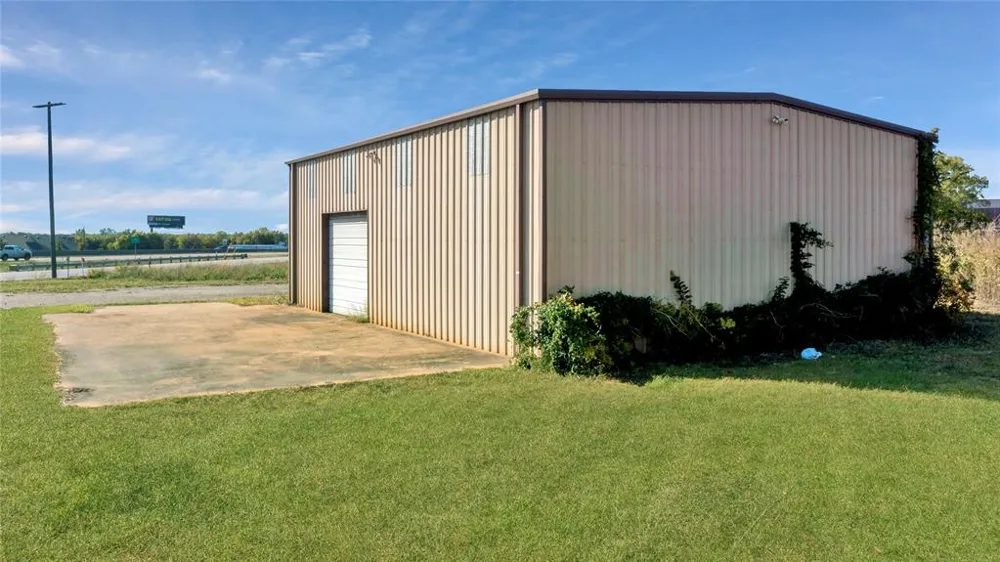 6000 W Interstate 30 Fate, TX 75189