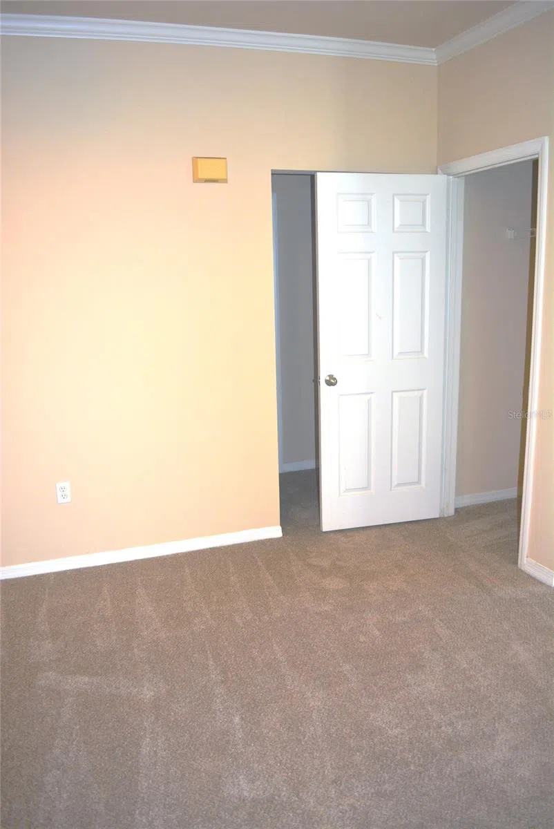 5701 SOLDIER CIRCLE #104 Sarasota, FL 34233