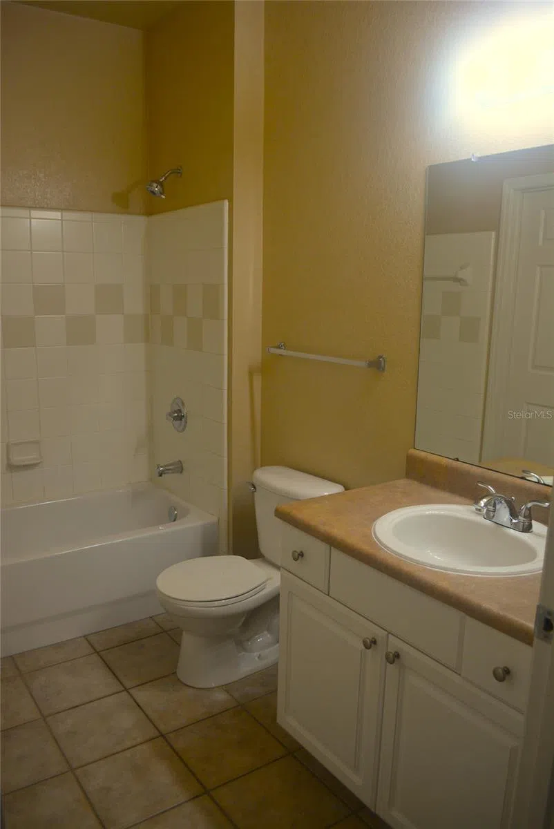5701 SOLDIER CIRCLE #104 Sarasota, FL 34233