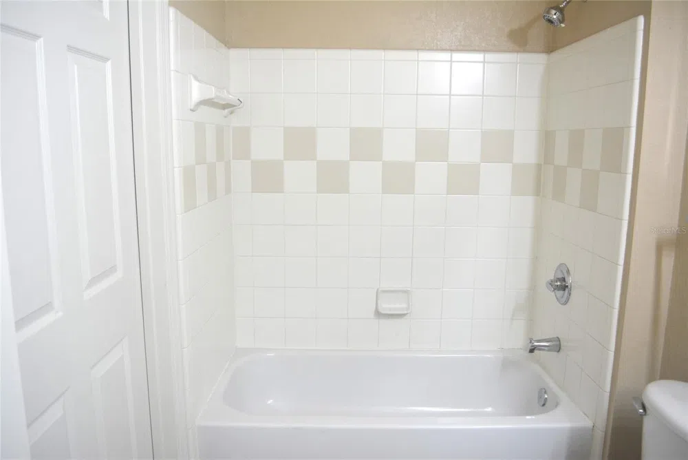 5701 SOLDIER CIRCLE #104 Sarasota, FL 34233