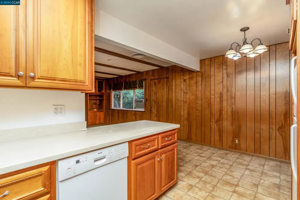 2315 Hoytt Ct Pinole, CA 94564