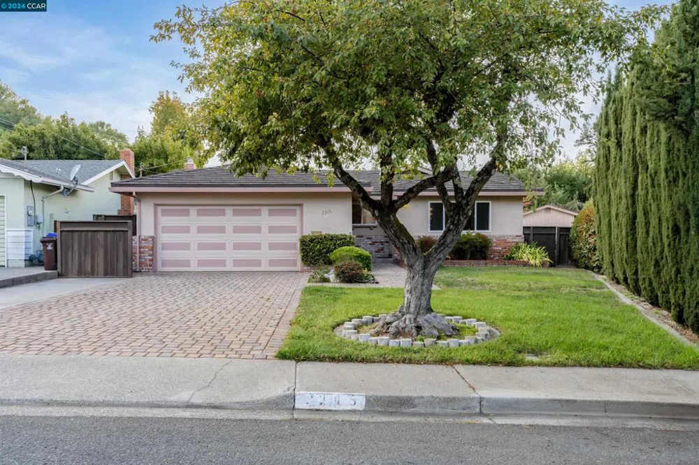 2315 Hoytt Ct Pinole, CA 94564