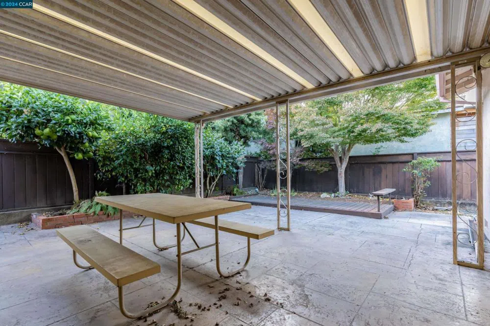 2315 Hoytt Ct Pinole, CA 94564