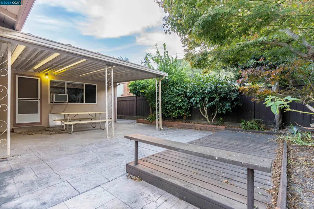 2315 Hoytt Ct Pinole, CA 94564