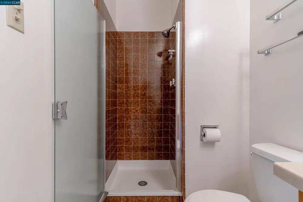 2315 Hoytt Ct Pinole, CA 94564