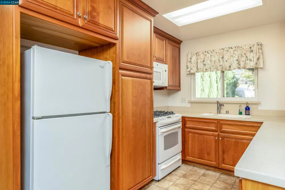 2315 Hoytt Ct Pinole, CA 94564