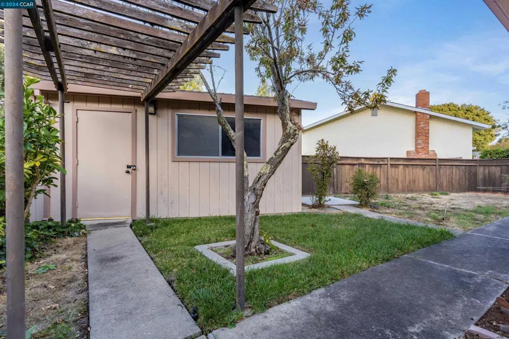 2315 Hoytt Ct Pinole, CA 94564