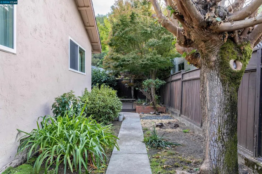 2315 Hoytt Ct Pinole, CA 94564