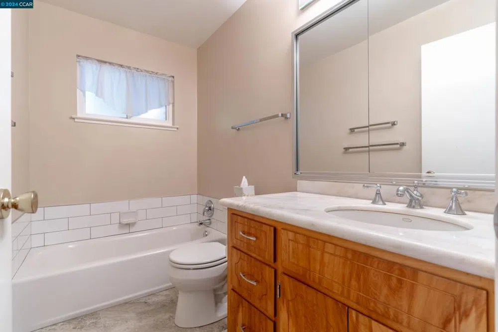 2315 Hoytt Ct Pinole, CA 94564
