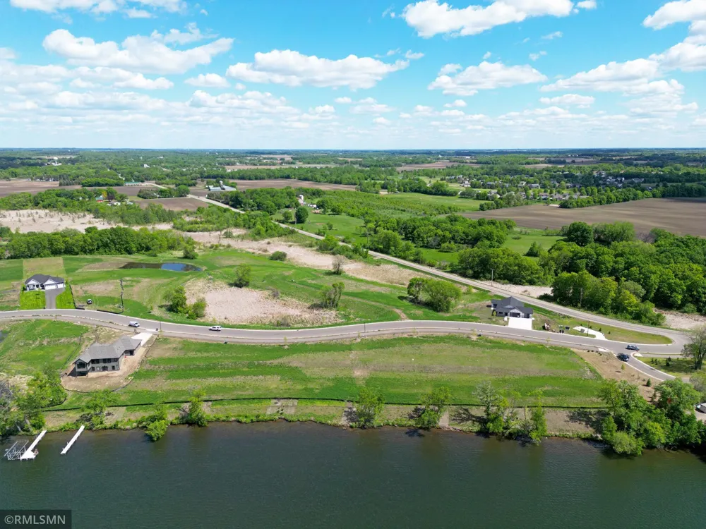 7560 Lake John Drive Annandale, MN 55302