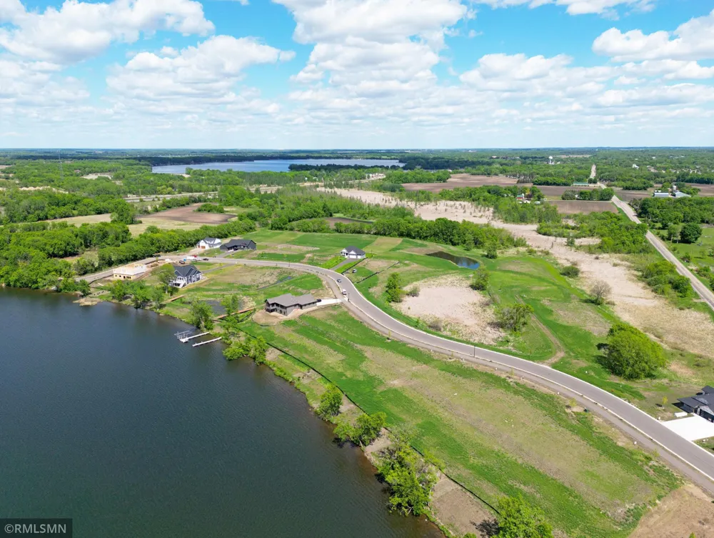 7560 Lake John Drive Annandale, MN 55302