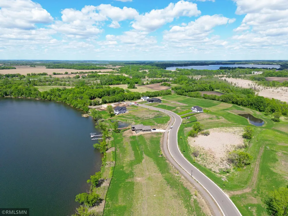 7560 Lake John Drive Annandale, MN 55302