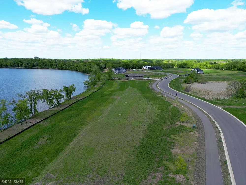 7560 Lake John Drive Annandale, MN 55302