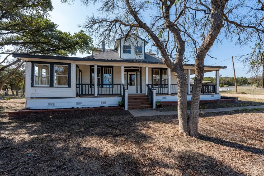 1501 Beaver Lane Florence, TX 76527