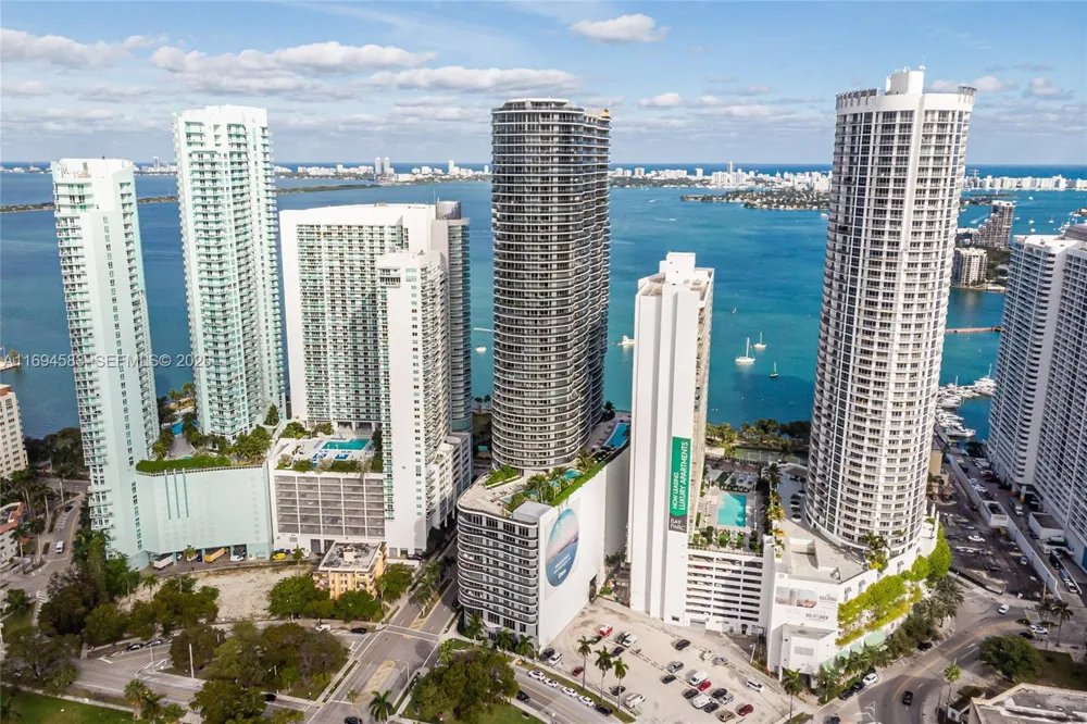 1750 Bayshore Dr #5014 Miami, FL 33132