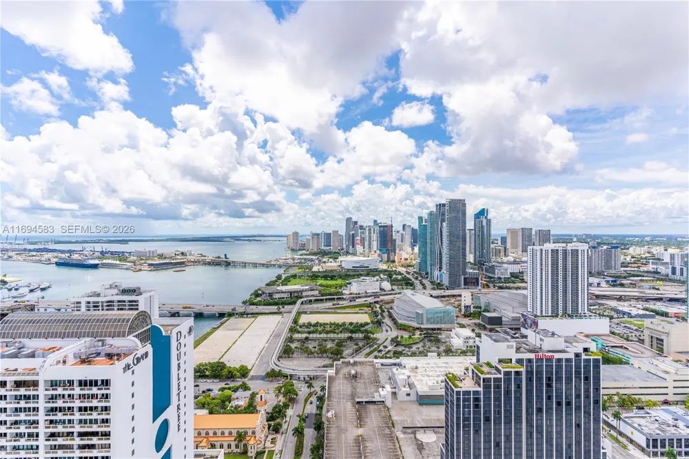 1750 Bayshore Dr #5014 Miami, FL 33132