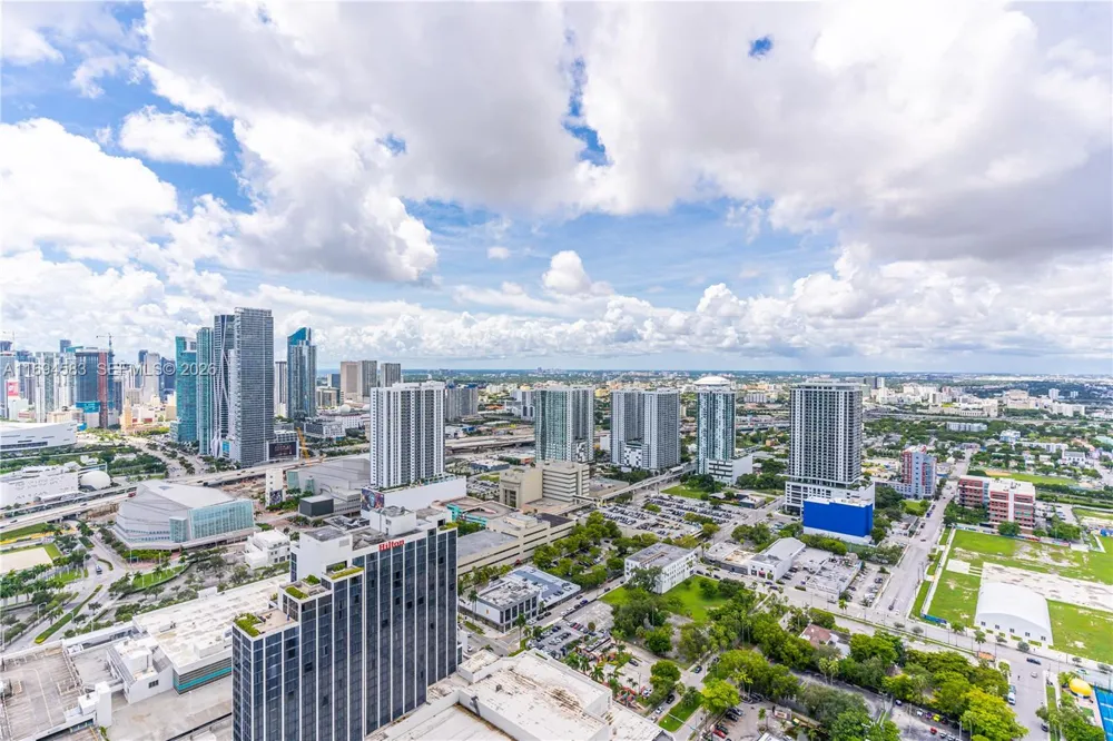 1750 Bayshore Dr #5014 Miami, FL 33132