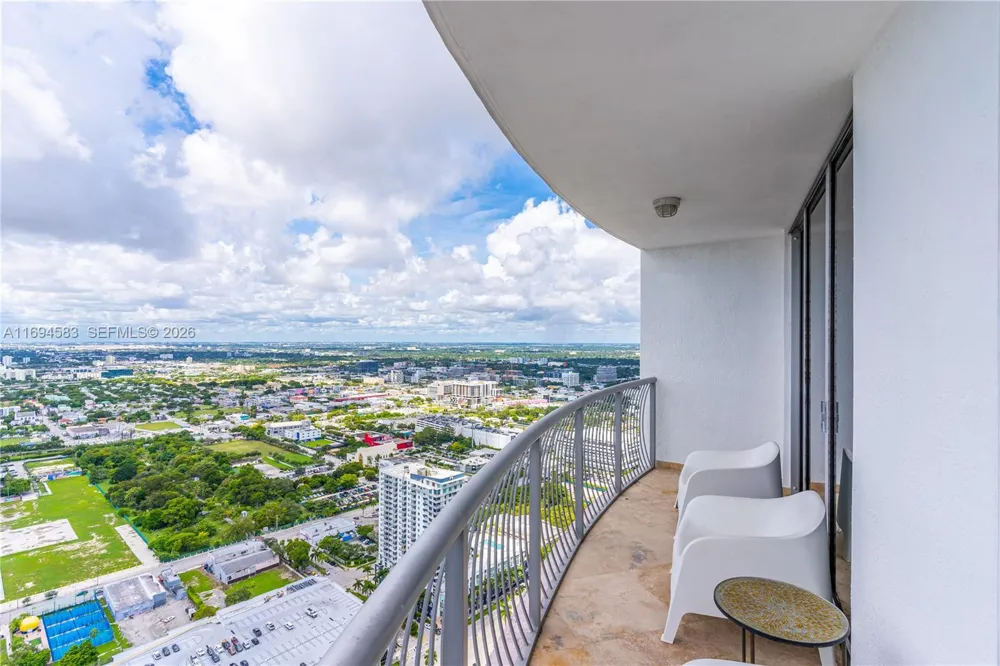 1750 Bayshore Dr #5014 Miami, FL 33132