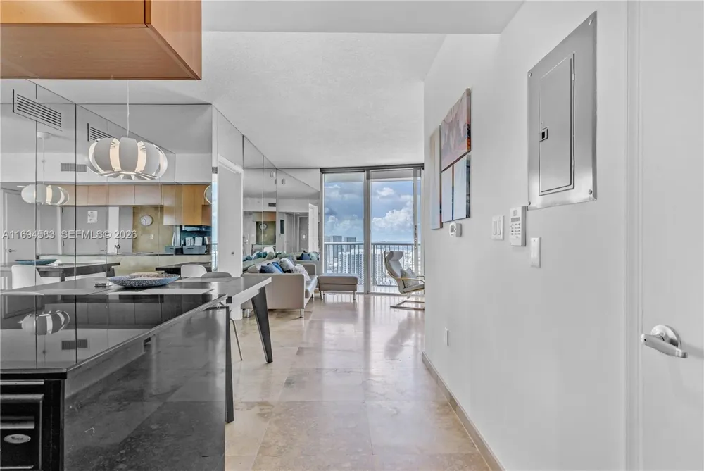 1750 Bayshore Dr #5014 Miami, FL 33132