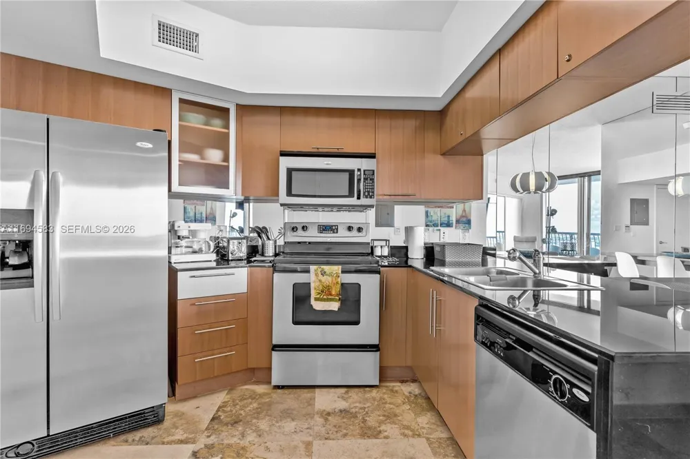 1750 Bayshore Dr #5014 Miami, FL 33132