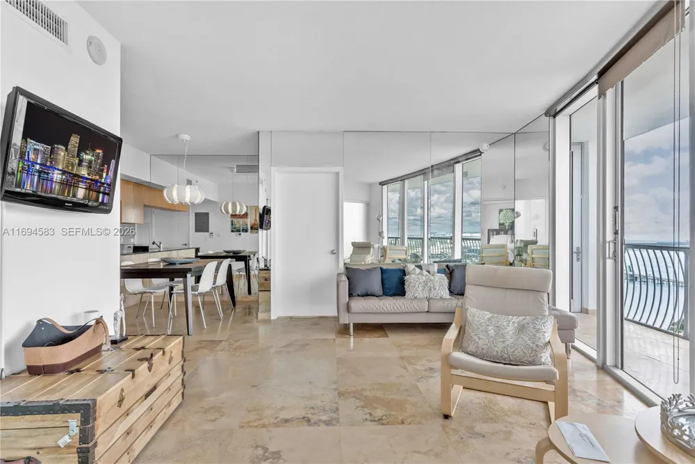 1750 Bayshore Dr #5014 Miami, FL 33132