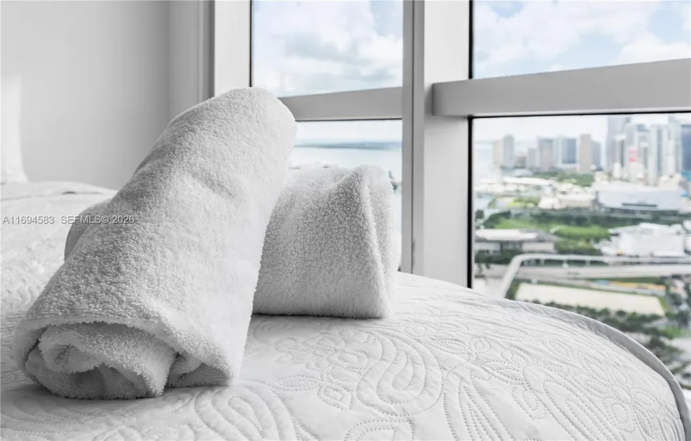1750 Bayshore Dr #5014 Miami, FL 33132