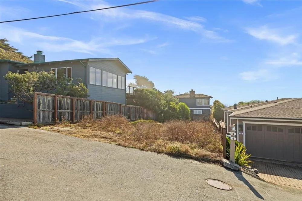 Sea Cliff Court Montara, CA 94037