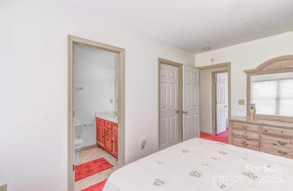99999 Black Bear Ridge Trail Zirconia, NC 28790