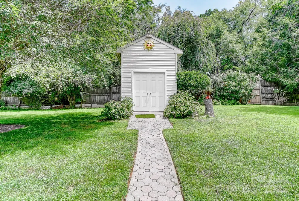 99999 Black Bear Ridge Trail Zirconia, NC 28790