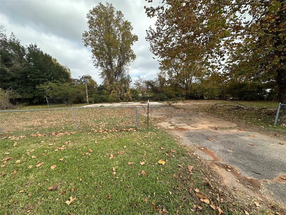 5410 Benton Road Bossier City, LA 71111