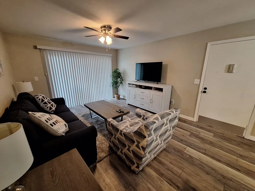3255 BENEVA ROAD #102 Sarasota, FL 34232