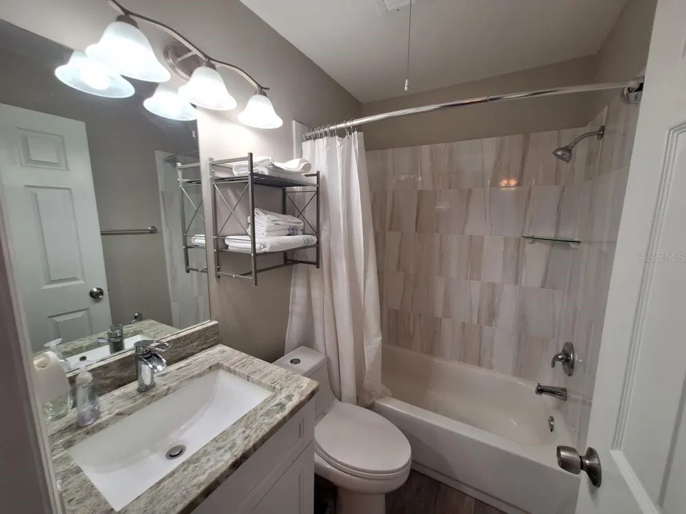 3255 BENEVA ROAD #102 Sarasota, FL 34232