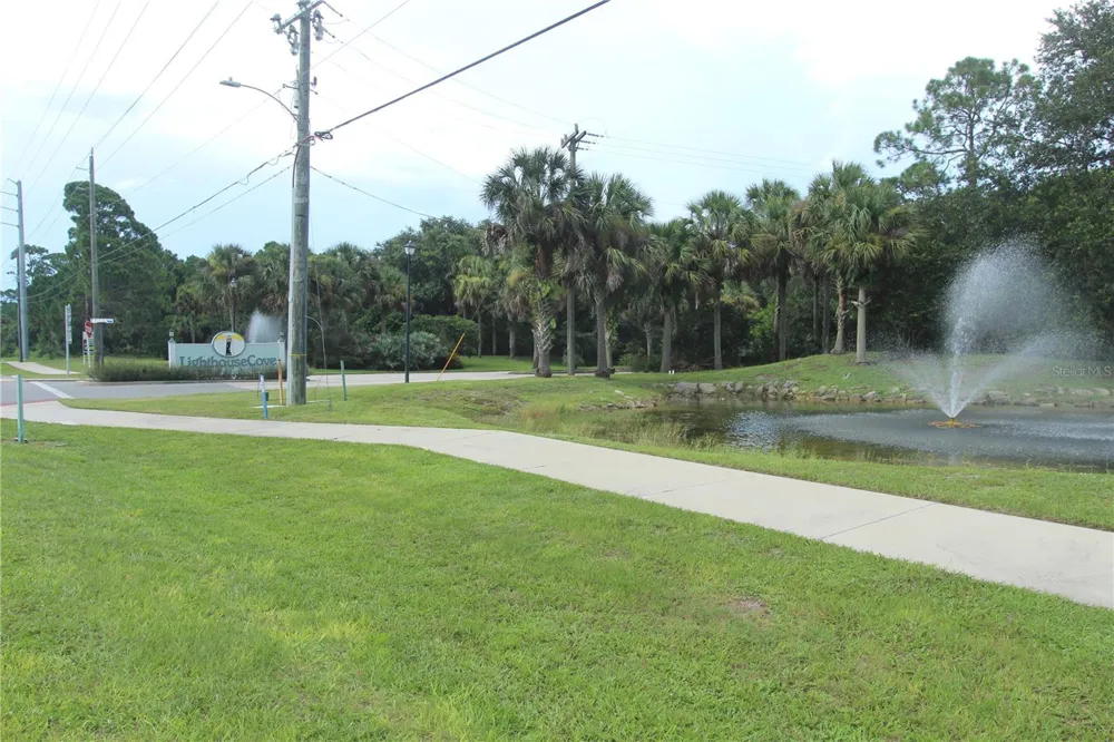 498 SIOUX BOULEVARD Oak Hill, FL 32759